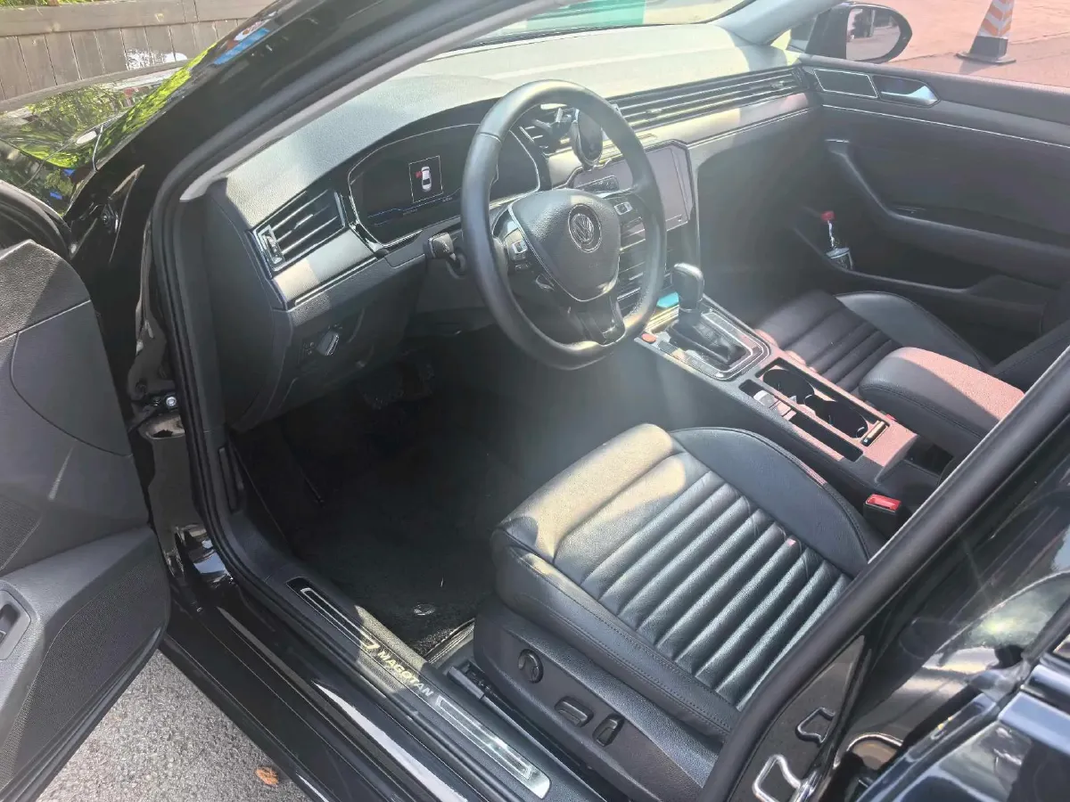 2018 Volkswagen Magotan 1.4T 150HP L4 7DCT,autocango,china used car exporter,china ev exporter,chinese used car exporter,chinese used ev exporter