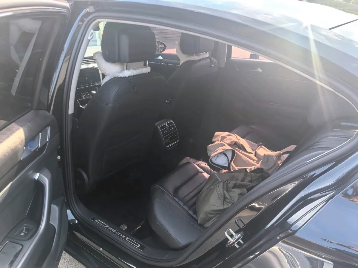 2018 Volkswagen Magotan 1.4T 150HP L4 7DCT,autocango,china used car exporter,china ev exporter,chinese used car exporter,chinese used ev exporter