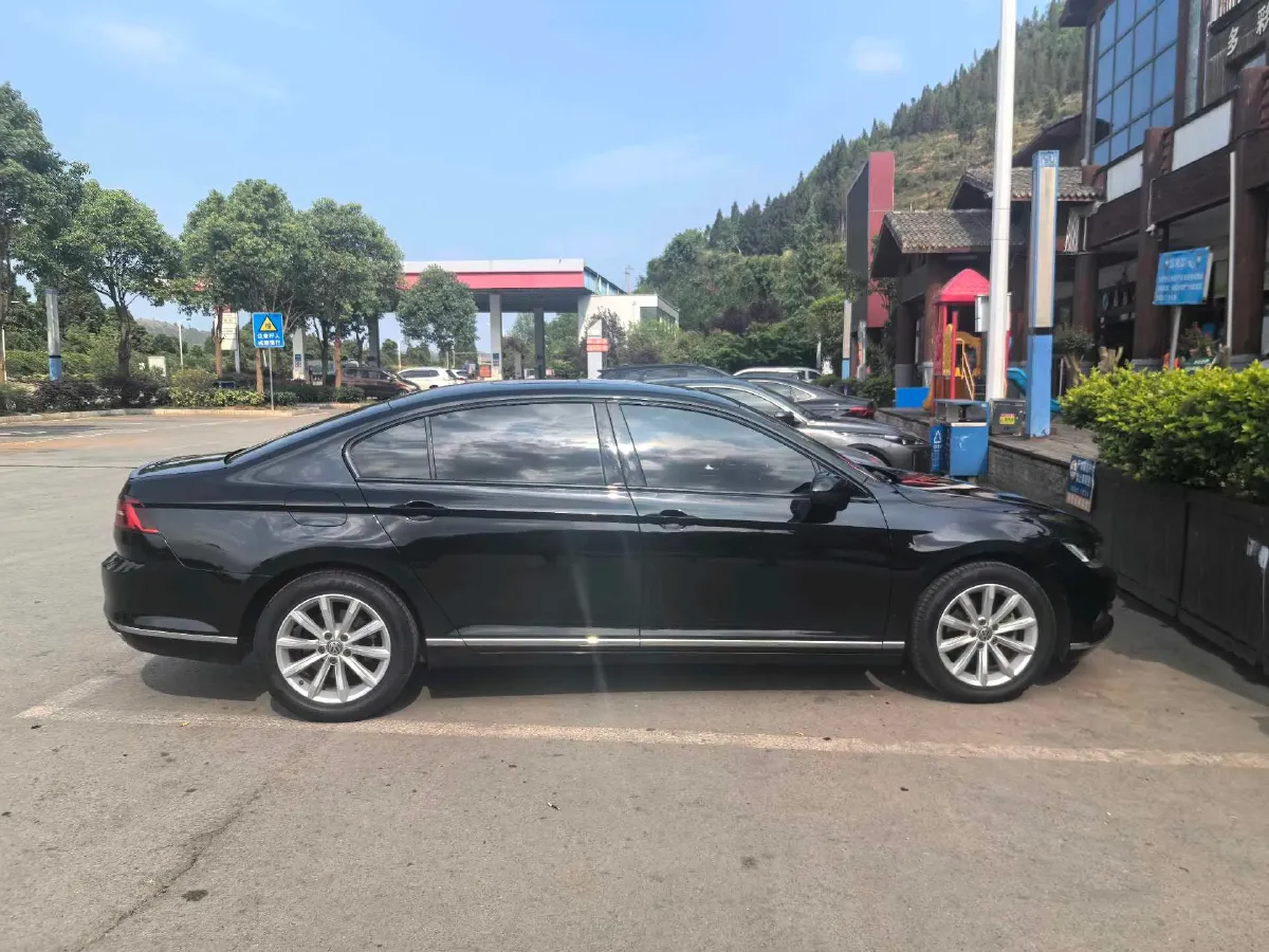 2018 Volkswagen Magotan 1.4T 150HP L4 7DCT,autocango,china used car exporter,china ev exporter,chinese used car exporter,chinese used ev exporter