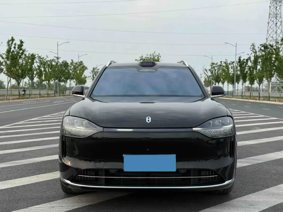 2025 AITO AITO M9 REEV 160HP REEV 52KWH,autocango,china used car exporter,china ev exporter,chinese used car exporter,chinese used ev exporter
