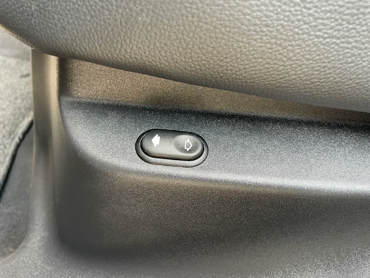 2018 Land Rover Range Rover Velar 3.0T 380HP V6 8AT,autocango,china used car exporter,china ev exporter,chinese used car exporter,chinese used ev exporter