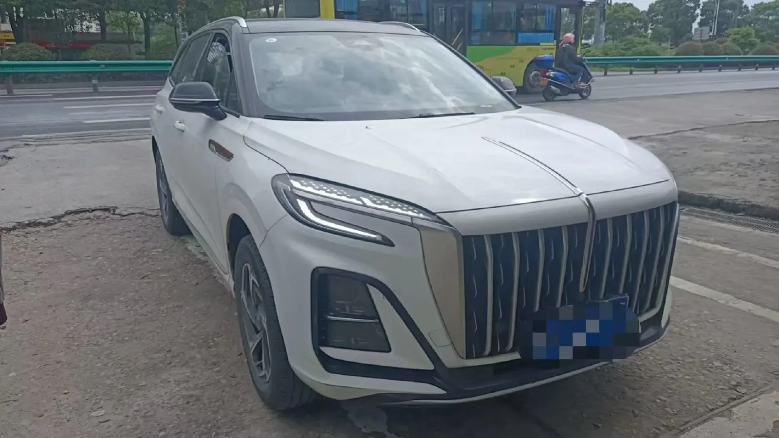 2023 HongQi HS3 1.5T 169HP L4 7DCT,autocango,china used car exporter,china ev exporter,chinese used car exporter,chinese used ev exporter