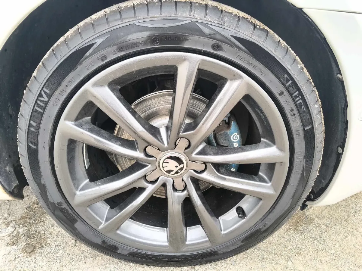 2017 Skoda Octavia 1.6L 110HP L4 6AT,autocango,china used car exporter,china ev exporter,chinese used car exporter,chinese used ev exporter