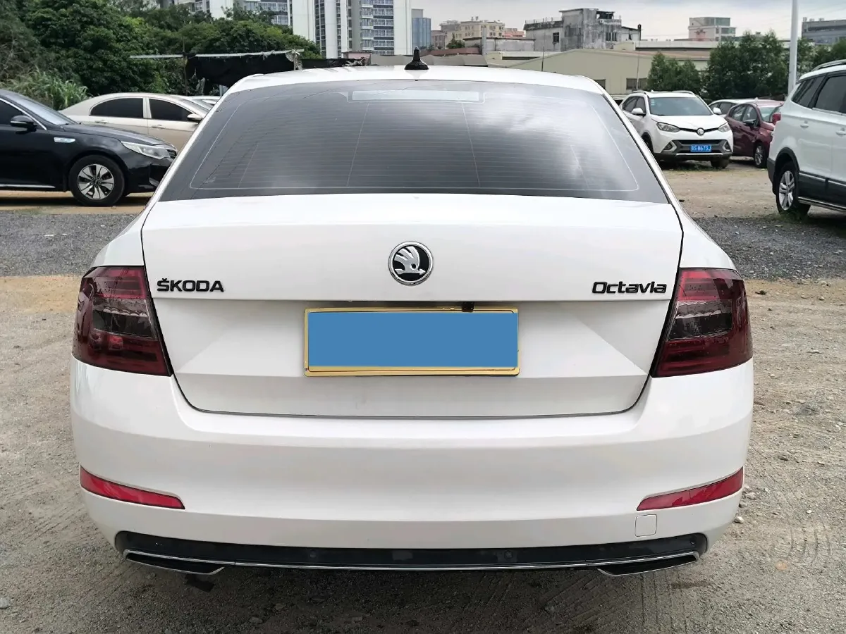2017 Skoda Octavia 1.6L 110HP L4 6AT,autocango,china used car exporter,china ev exporter,chinese used car exporter,chinese used ev exporter