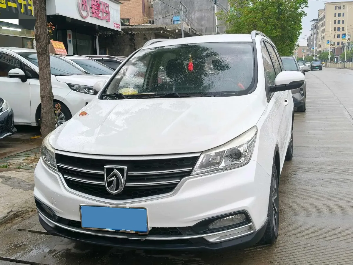 2021 BaoJun 730 1.5T 147HP L4 CVT,autocango,china used car exporter,china ev exporter,chinese used car exporter,chinese used ev exporter
