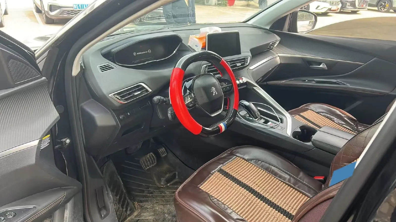 2017 Peugeot 5008 1.6T 167HP L4 6AT,autocango,china used car exporter,china ev exporter,chinese used car exporter,chinese used ev exporter