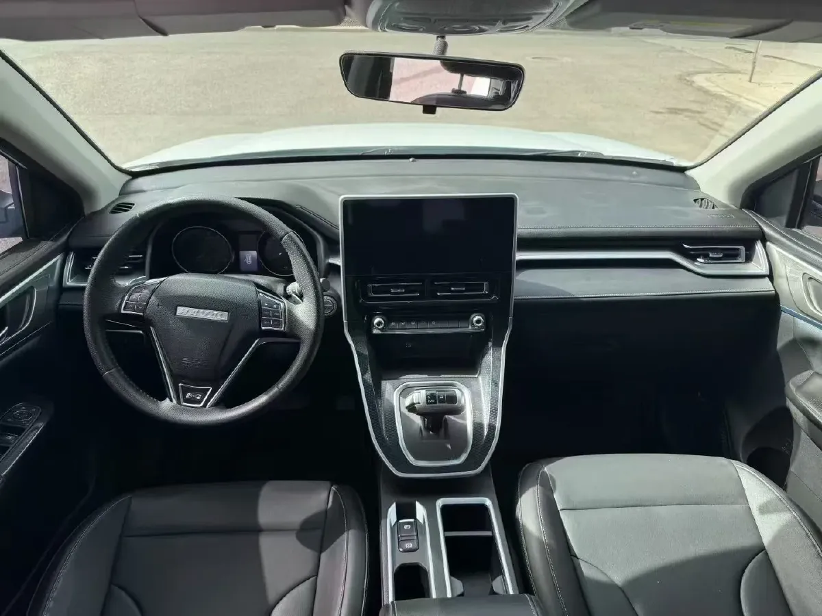 2023 Haval M6 1.5T 150HP L4 7DCT,autocango,china used car exporter,china ev exporter,chinese used car exporter,chinese used ev exporter