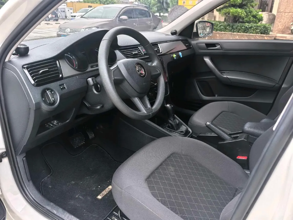 2020 DongFeng Aeolus YiXuan 1.5T 150HP L4 6DCT,autocango,china used car exporter,china ev exporter,chinese used car exporter,chinese used ev exporter