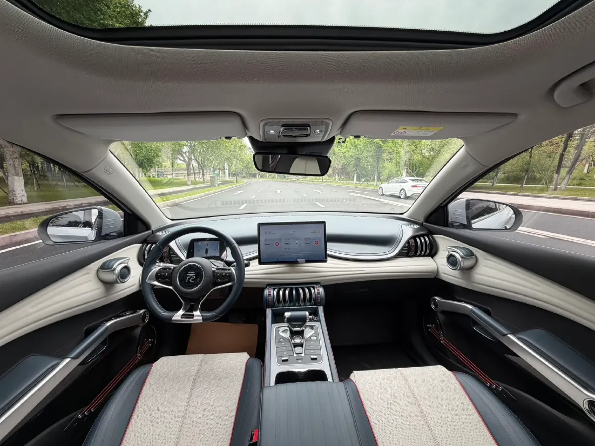 2022 Roewe RX5 MAX 1.5T 181HP L4 6AT,autocango,china used car exporter,china ev exporter,chinese used car exporter,chinese used ev exporter