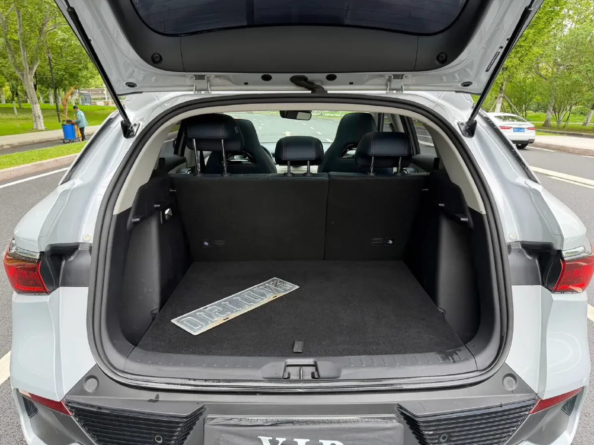 2022 Roewe RX5 MAX 1.5T 181HP L4 6AT,autocango,china used car exporter,china ev exporter,chinese used car exporter,chinese used ev exporter