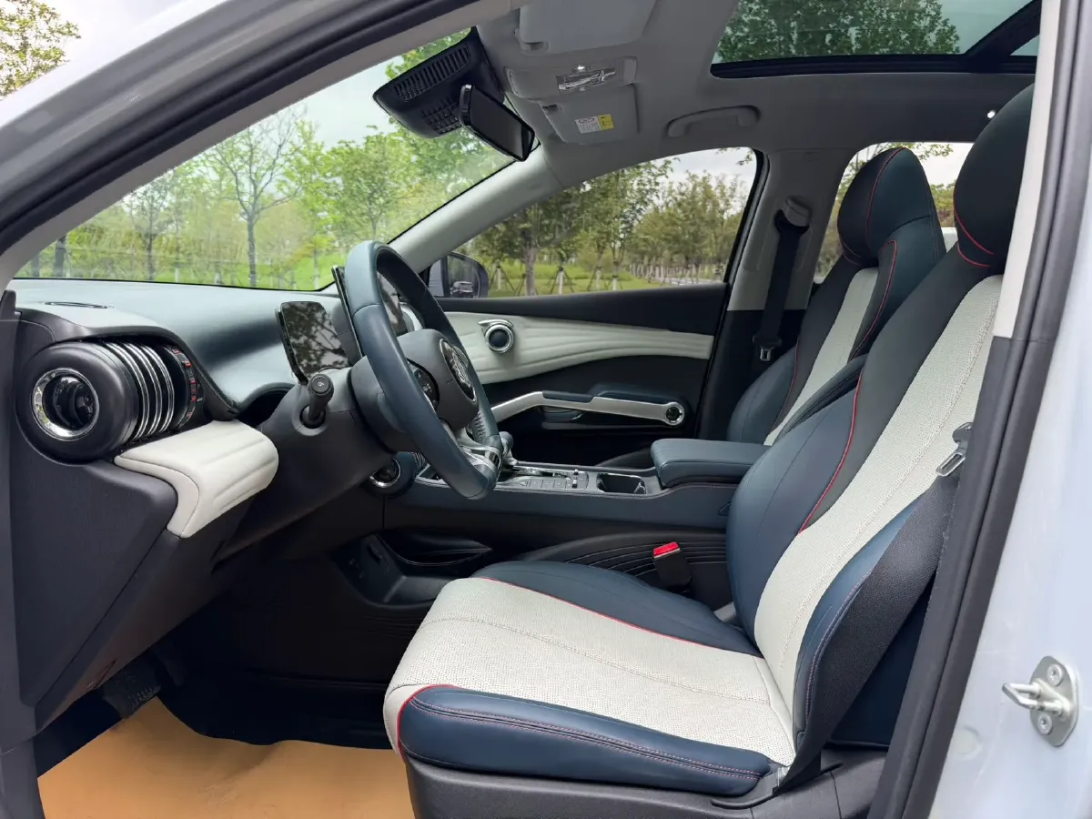 2022 Roewe RX5 MAX 1.5T 181HP L4 6AT,autocango,china used car exporter,china ev exporter,chinese used car exporter,chinese used ev exporter