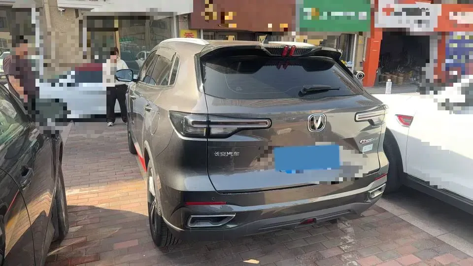 2022 ChangAn Oshan X7 Plus 1.5T 188HP L4 7DCT,autocango,china used car exporter,china ev exporter,chinese used car exporter,chinese used ev exporter