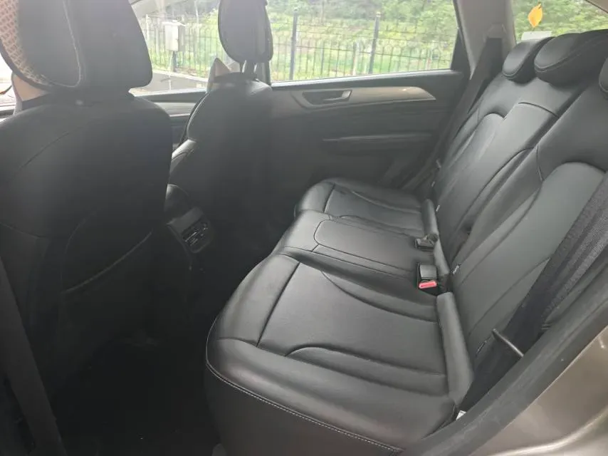 2021 Haval M6 1.5T 150HP L4 7DCT,autocango,china used car exporter,china ev exporter,chinese used car exporter,chinese used ev exporter
