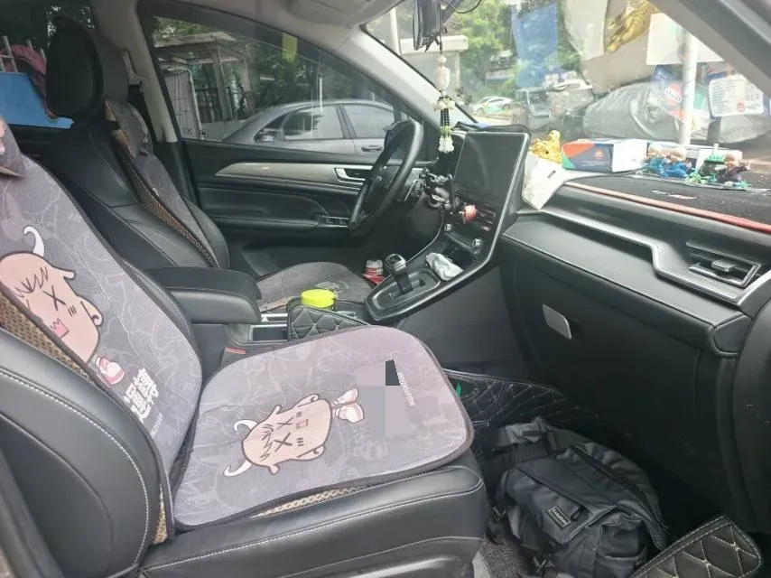 2021 Haval M6 1.5T 150HP L4 7DCT,autocango,china used car exporter,china ev exporter,chinese used car exporter,chinese used ev exporter