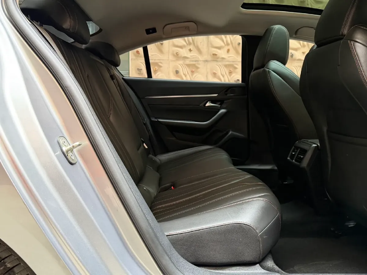 2021 Peugeot 508 1.8T 211HP L4 8AT,autocango,china used car exporter,china ev exporter,chinese used car exporter,chinese used ev exporter