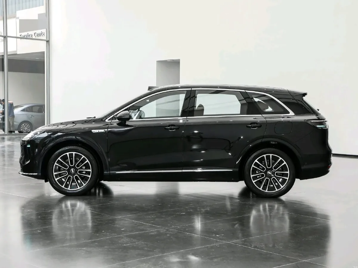 2025 Dongfeng Z9 2.0T 258HP L4 8AT,autocango,china used car exporter,china ev exporter,chinese used car exporter,chinese used ev exporter