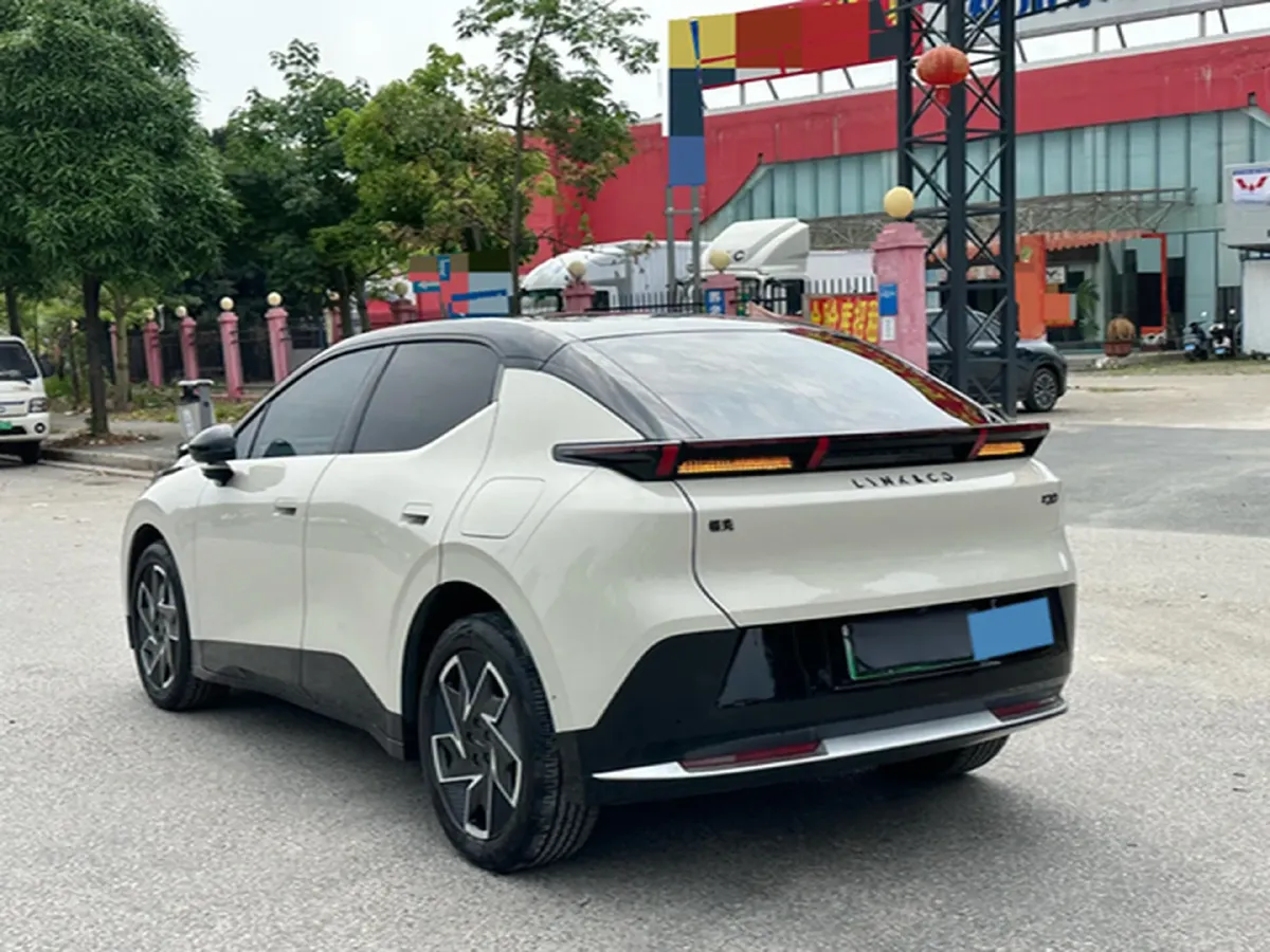 2025 Dongfeng Z9 2.0T 258HP L4 8AT,autocango,china used car exporter,china ev exporter,chinese used car exporter,chinese used ev exporter