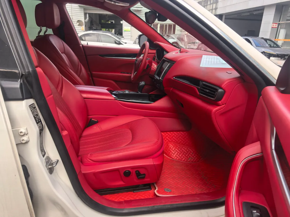 2018 Maserati Levante 3.0T 350HP V6 8AT,autocango,china used car exporter,china ev exporter,chinese used car exporter,chinese used ev exporter