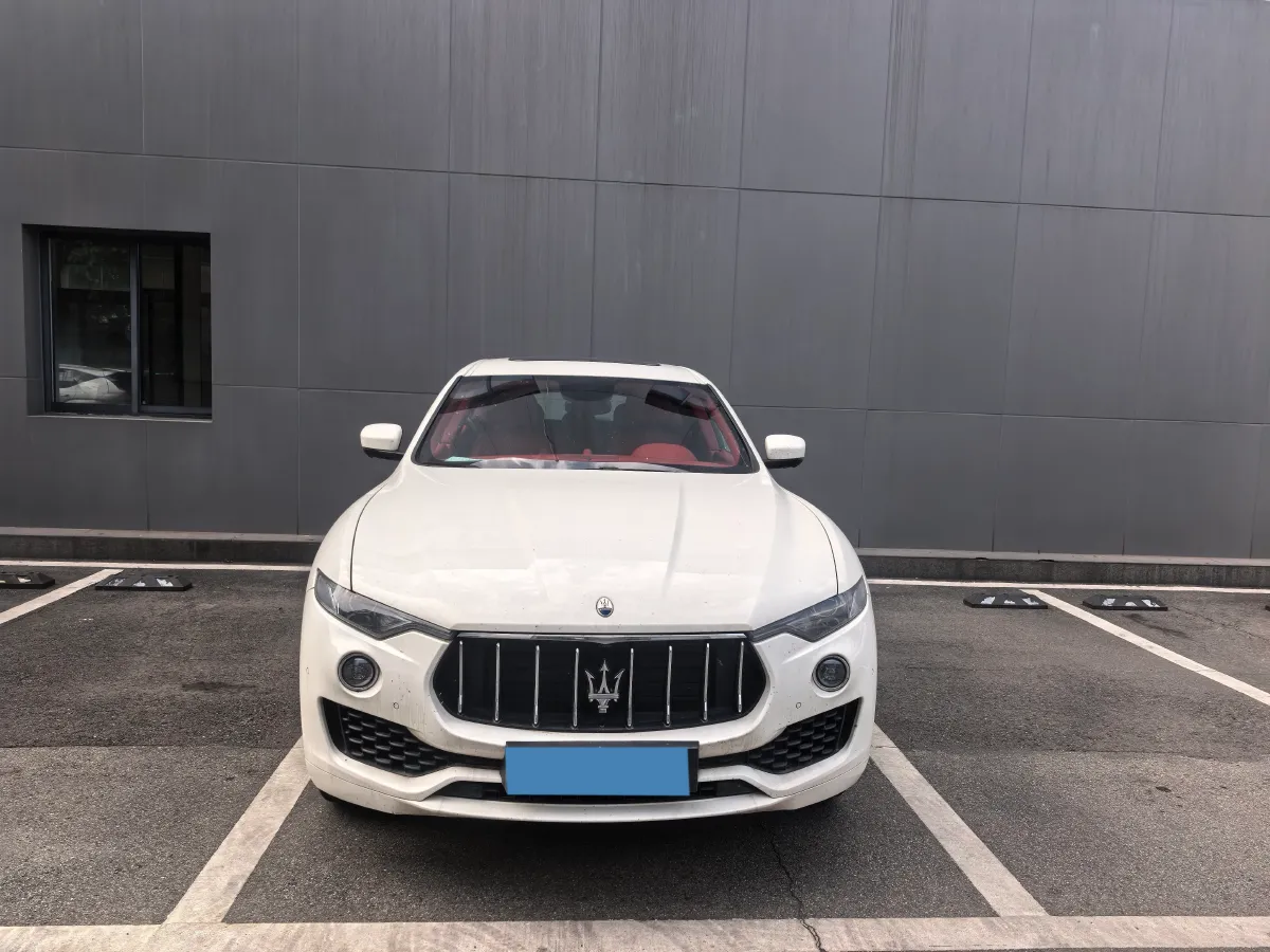 2018 Maserati Levante 3.0T 350HP V6 8AT,autocango,china used car exporter,china ev exporter,chinese used car exporter,chinese used ev exporter