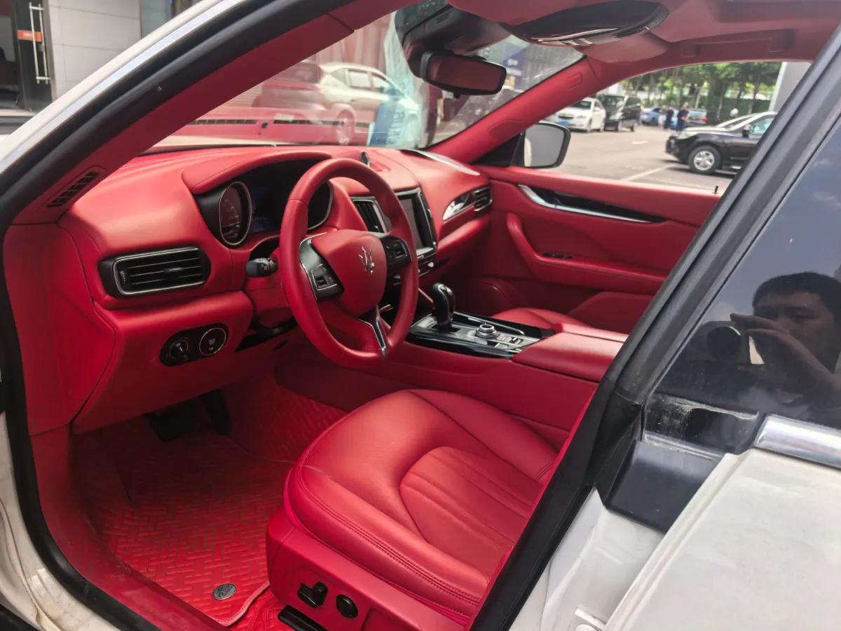 2018 Maserati Levante 3.0T 350HP V6 8AT,autocango,china used car exporter,china ev exporter,chinese used car exporter,chinese used ev exporter