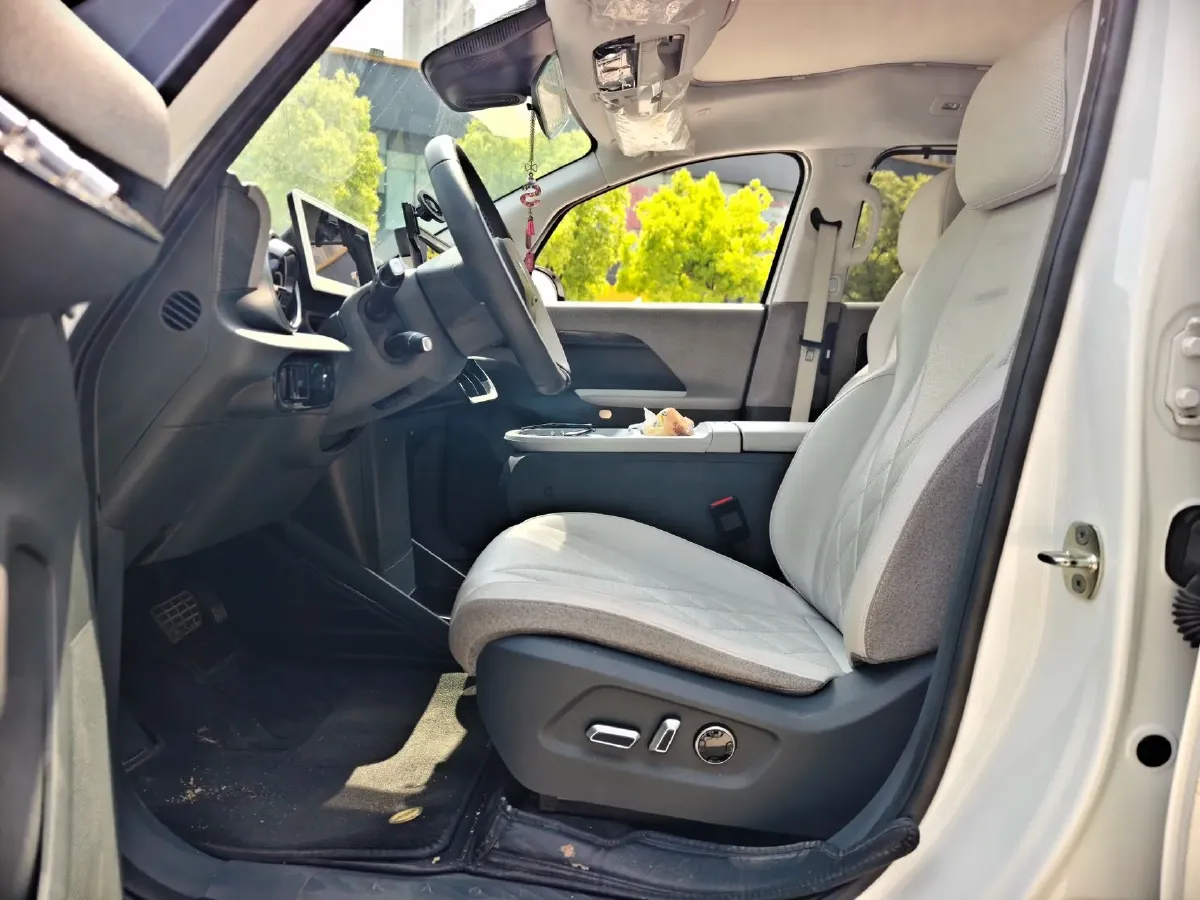 2023 JAC T8 2.0T 170HP L4 8AT,autocango,china used car exporter,china ev exporter,chinese used car exporter,chinese used ev exporter