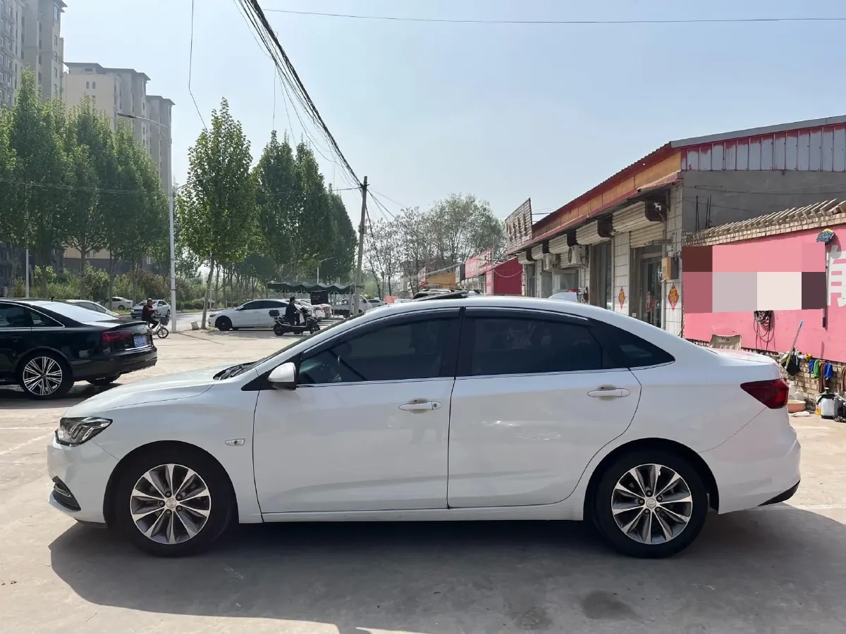 2021 Chevrolet Monza 1.5L 113HP L4 6AT,autocango,china used car exporter,china ev exporter,chinese used car exporter,chinese used ev exporter
