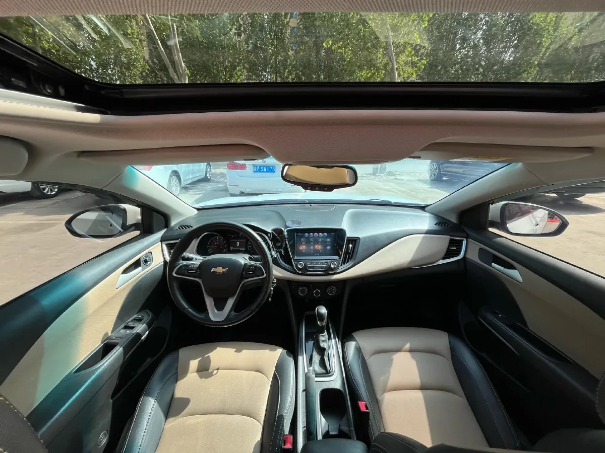 2021 Chevrolet Monza 1.5L 113HP L4 6AT,autocango,china used car exporter,china ev exporter,chinese used car exporter,chinese used ev exporter