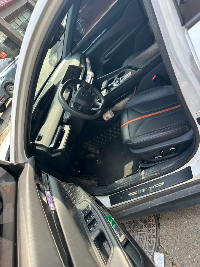 2024 ChangAn UNI-V 1.5T 188HP L4 7DCT,autocango,china used car exporter,china ev exporter,chinese used car exporter,chinese used ev exporter