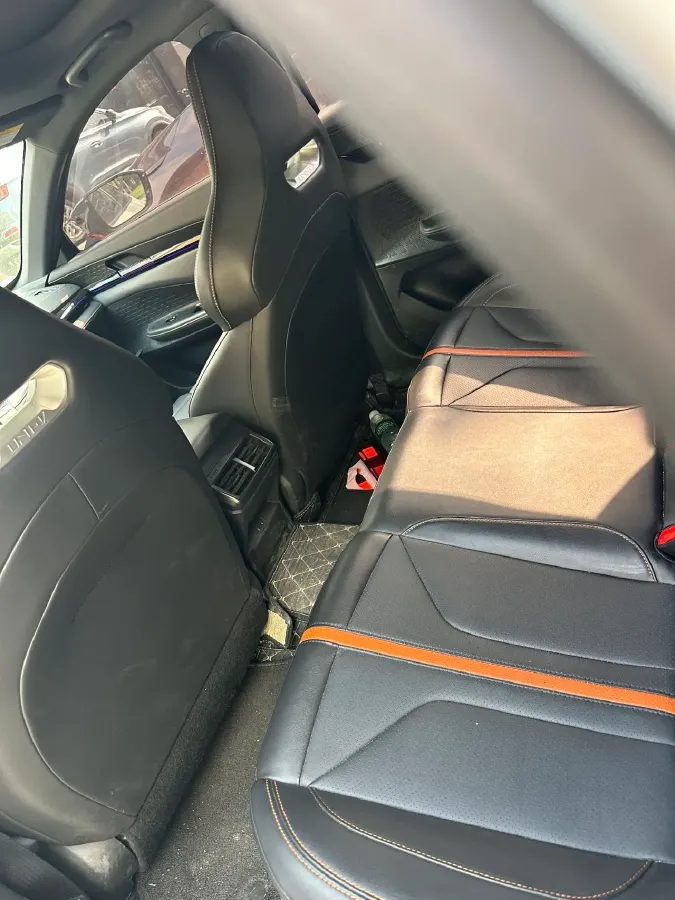 2024 ChangAn UNI-V 1.5T 188HP L4 7DCT,autocango,china used car exporter,china ev exporter,chinese used car exporter,chinese used ev exporter