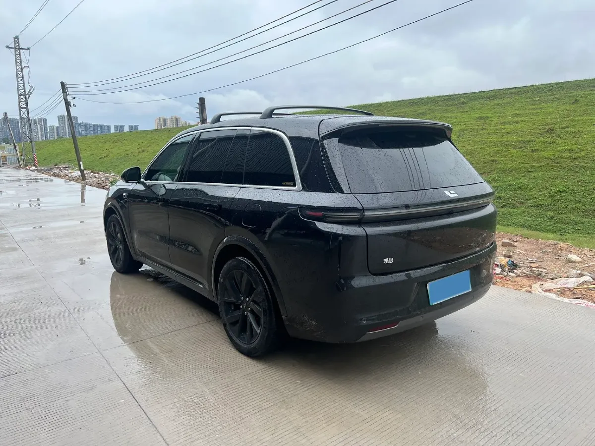 2023 Li L8 Range Extended 154HP REEV 40.9KWH,autocango,china used car exporter,china ev exporter,chinese used car exporter,chinese used ev exporter