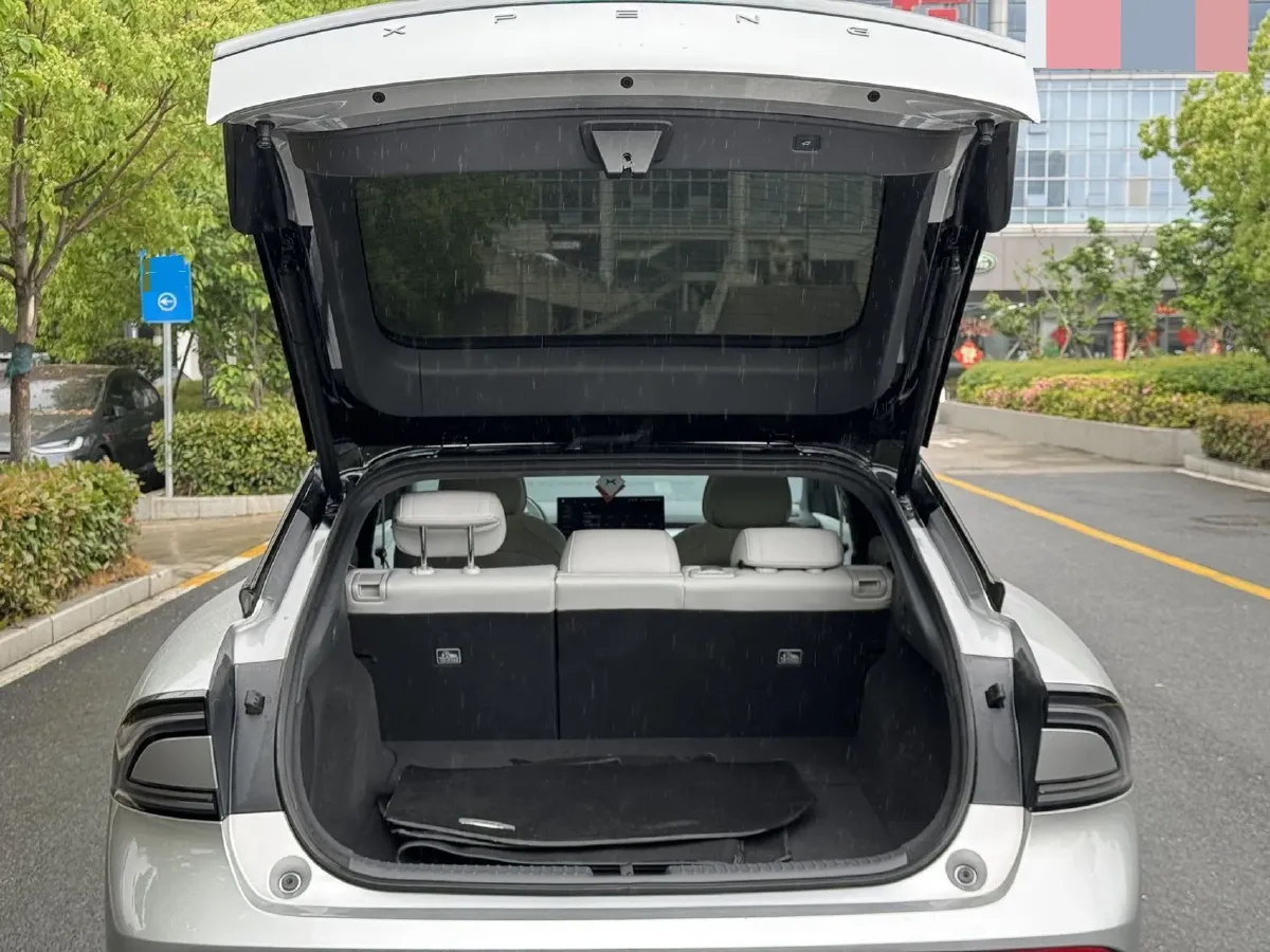 2024 Xpeng P7+ BEV 60.7KWH,autocango,china used car exporter,china ev exporter,chinese used car exporter,chinese used ev exporter