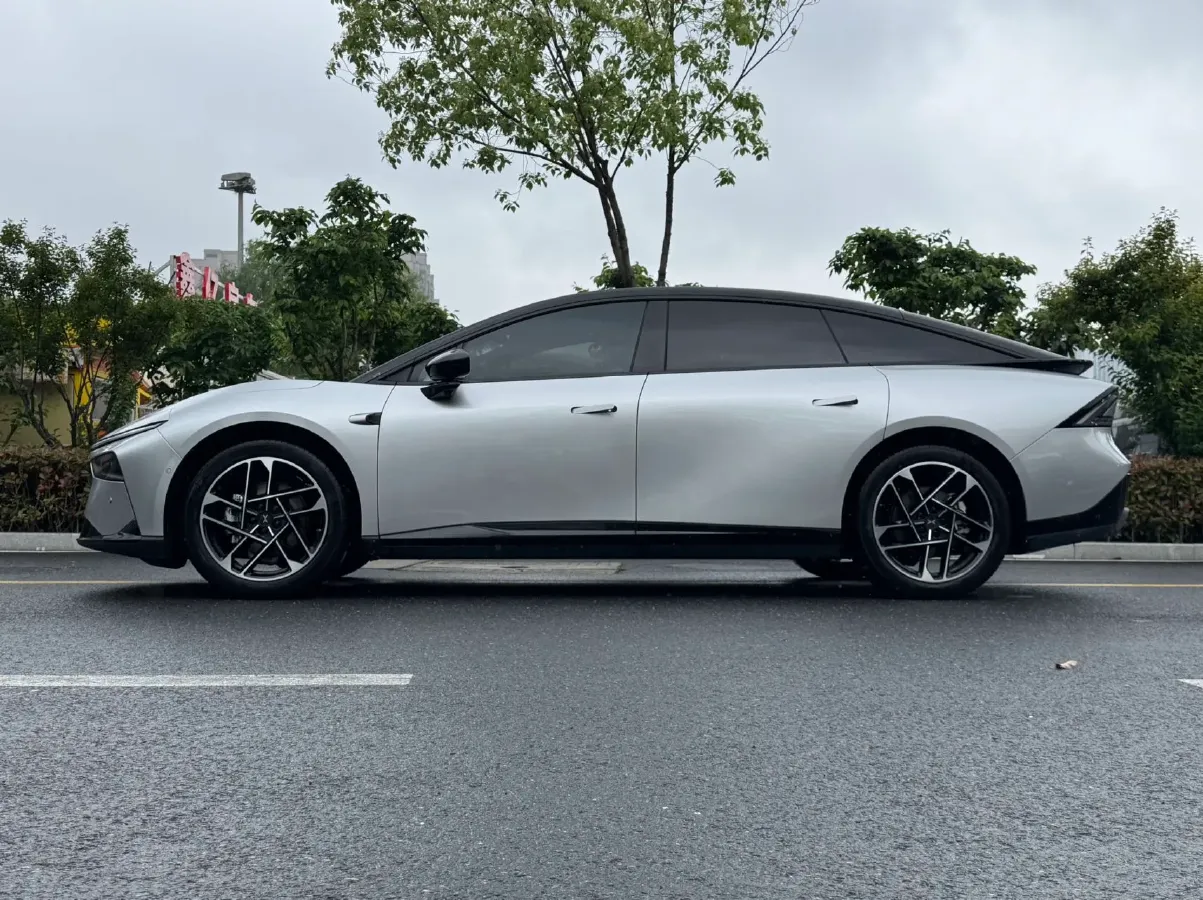 2024 Xpeng P7+ BEV 60.7KWH,autocango,china used car exporter,china ev exporter,chinese used car exporter,chinese used ev exporter