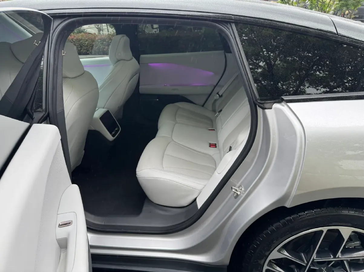 2024 Xpeng P7+ BEV 60.7KWH,autocango,china used car exporter,china ev exporter,chinese used car exporter,chinese used ev exporter