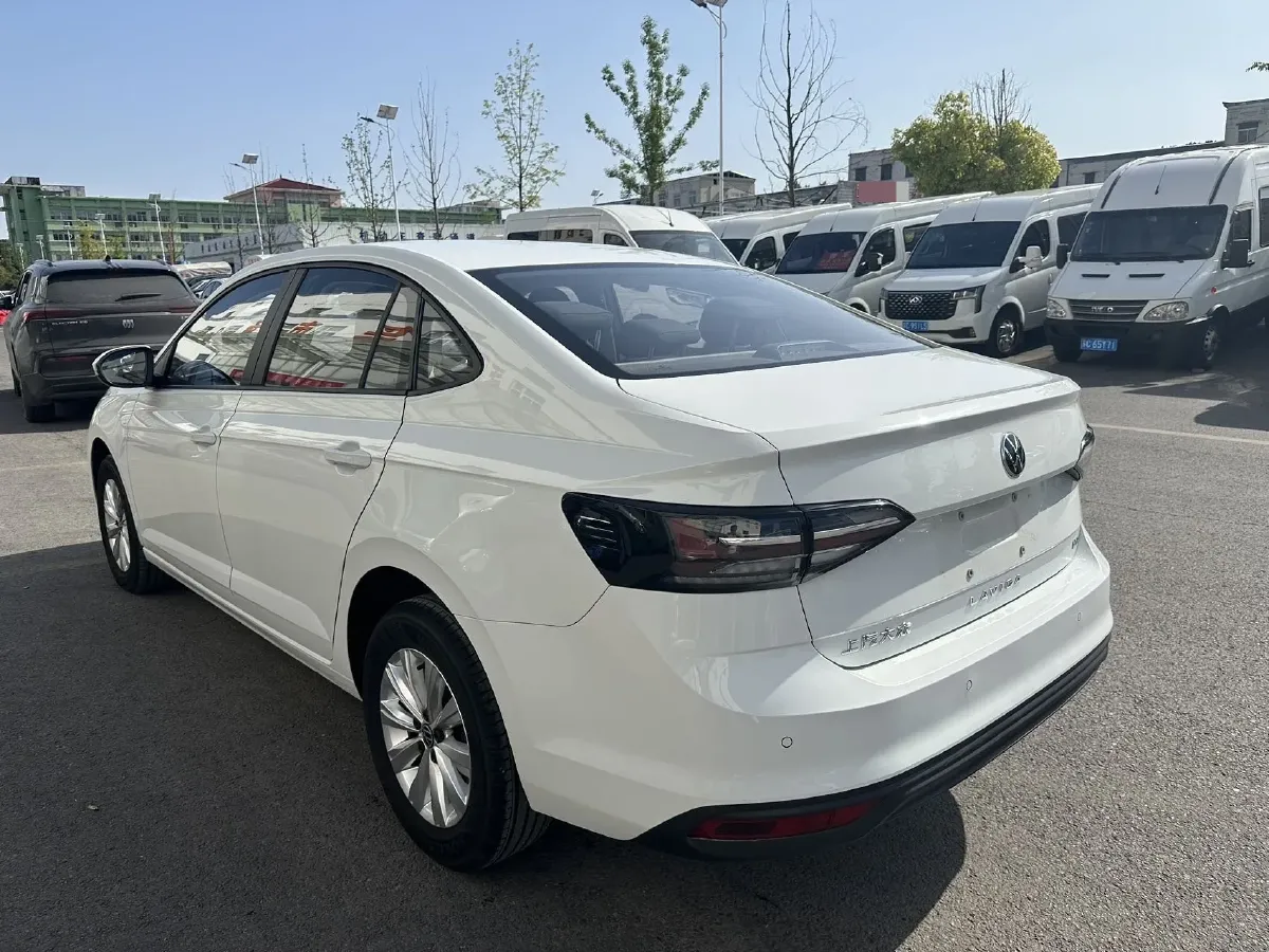 2025 Ruichi Auto EC75 BEV 41.85KWH,autocango,china used car exporter,china ev exporter,chinese used car exporter,chinese used ev exporter