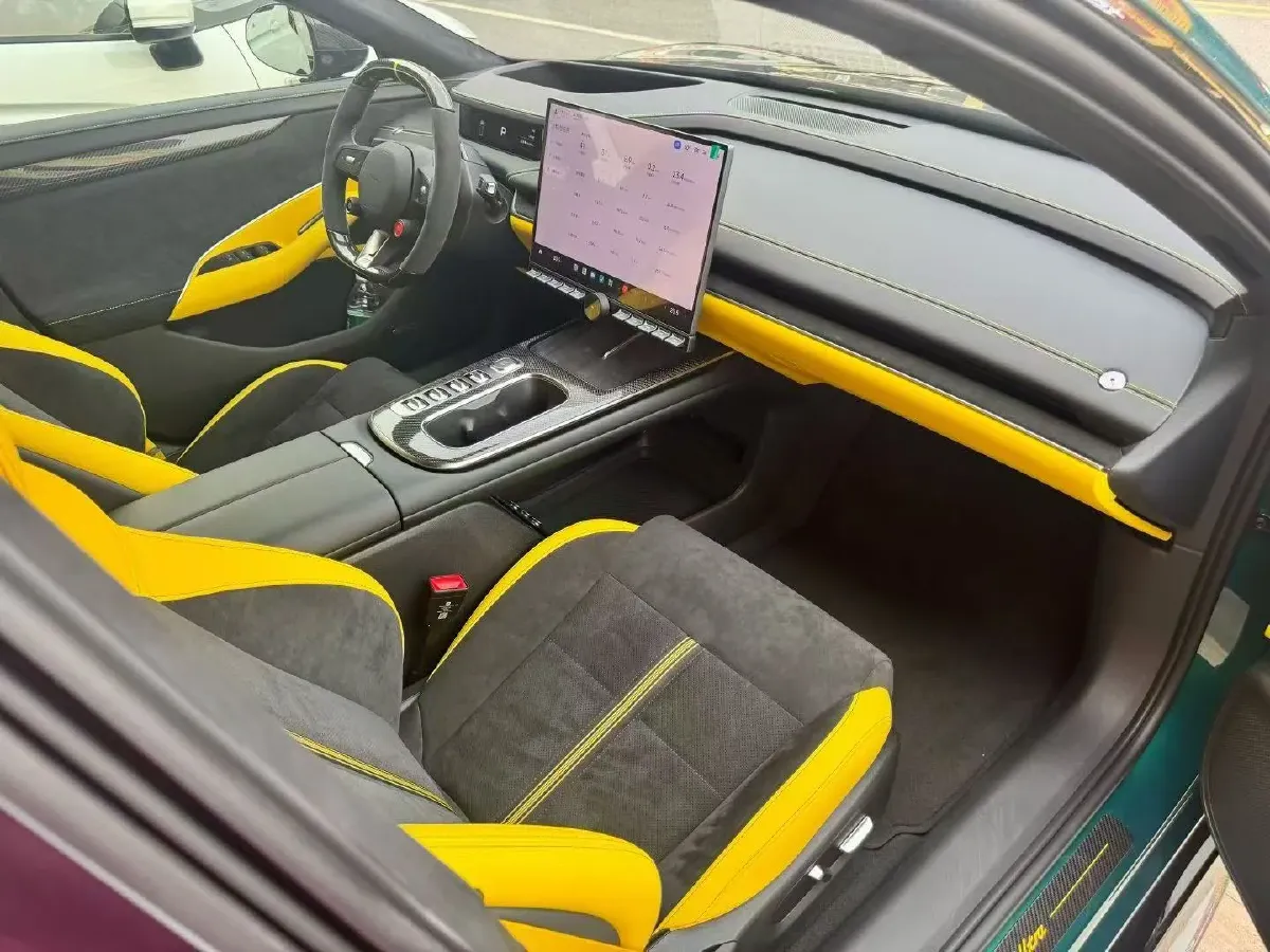 2025 MI SU7 Ultra BEV 93.7KWH,autocango,china used car exporter,china ev exporter,chinese used car exporter,chinese used ev exporter