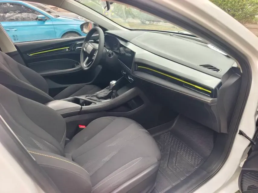 2021 Roewe i5 1.5L 120HP L4 CVT,autocango,china used car exporter,china ev exporter,chinese used car exporter,chinese used ev exporter