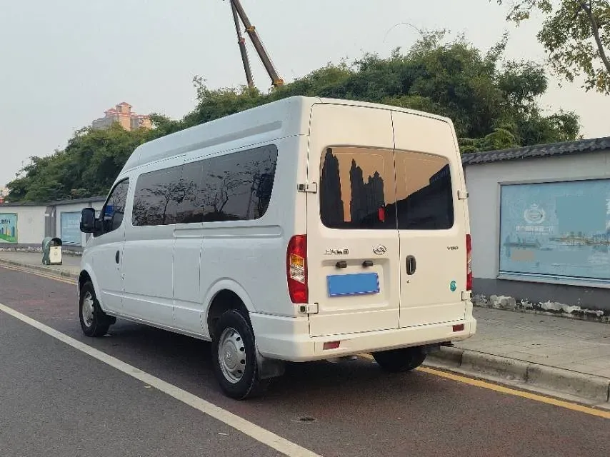 2021 MAXUS XinTu V80 2.0T 139HP L4 6MT,autocango,china used car exporter,china ev exporter,chinese used car exporter,chinese used ev exporter