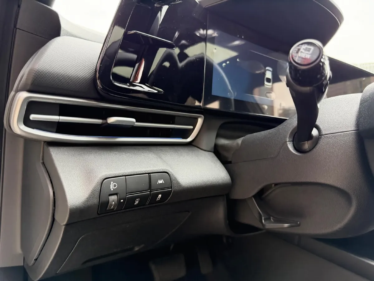 2023 Hyundai Elantra 1.5L 115HP L4 CVT,autocango,china used car exporter,china ev exporter,chinese used car exporter,chinese used ev exporter