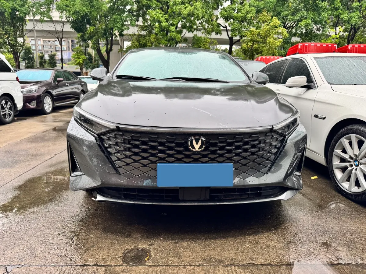 2024 ChangAn Raeton Plus 1.5T 188HP L4 7DCT,autocango,china used car exporter,china ev exporter,chinese used car exporter,chinese used ev exporter