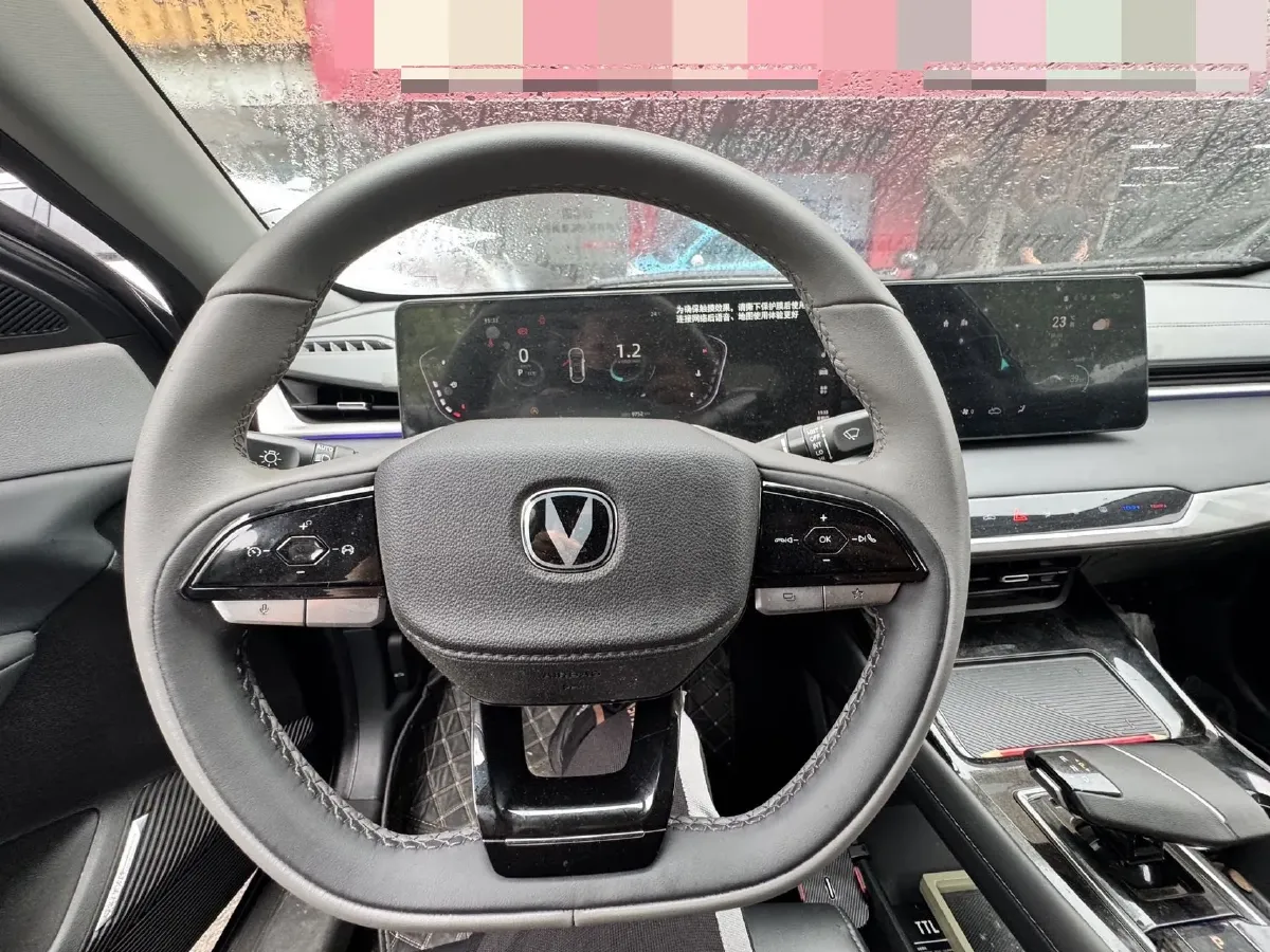 2024 ChangAn Raeton Plus 1.5T 188HP L4 7DCT,autocango,china used car exporter,china ev exporter,chinese used car exporter,chinese used ev exporter