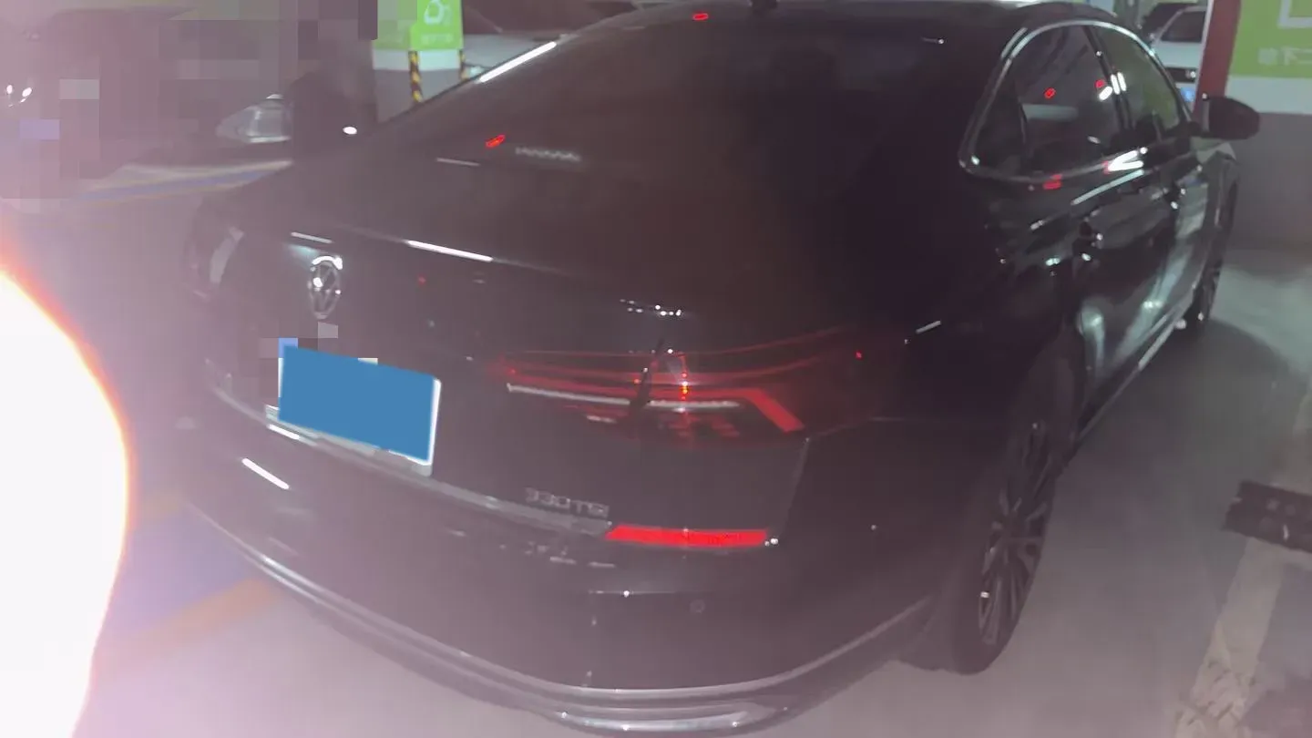 2021 Volkswagen Passat 2.0T 186HP L4 7DCT,autocango,china used car exporter,china ev exporter,chinese used car exporter,chinese used ev exporter
