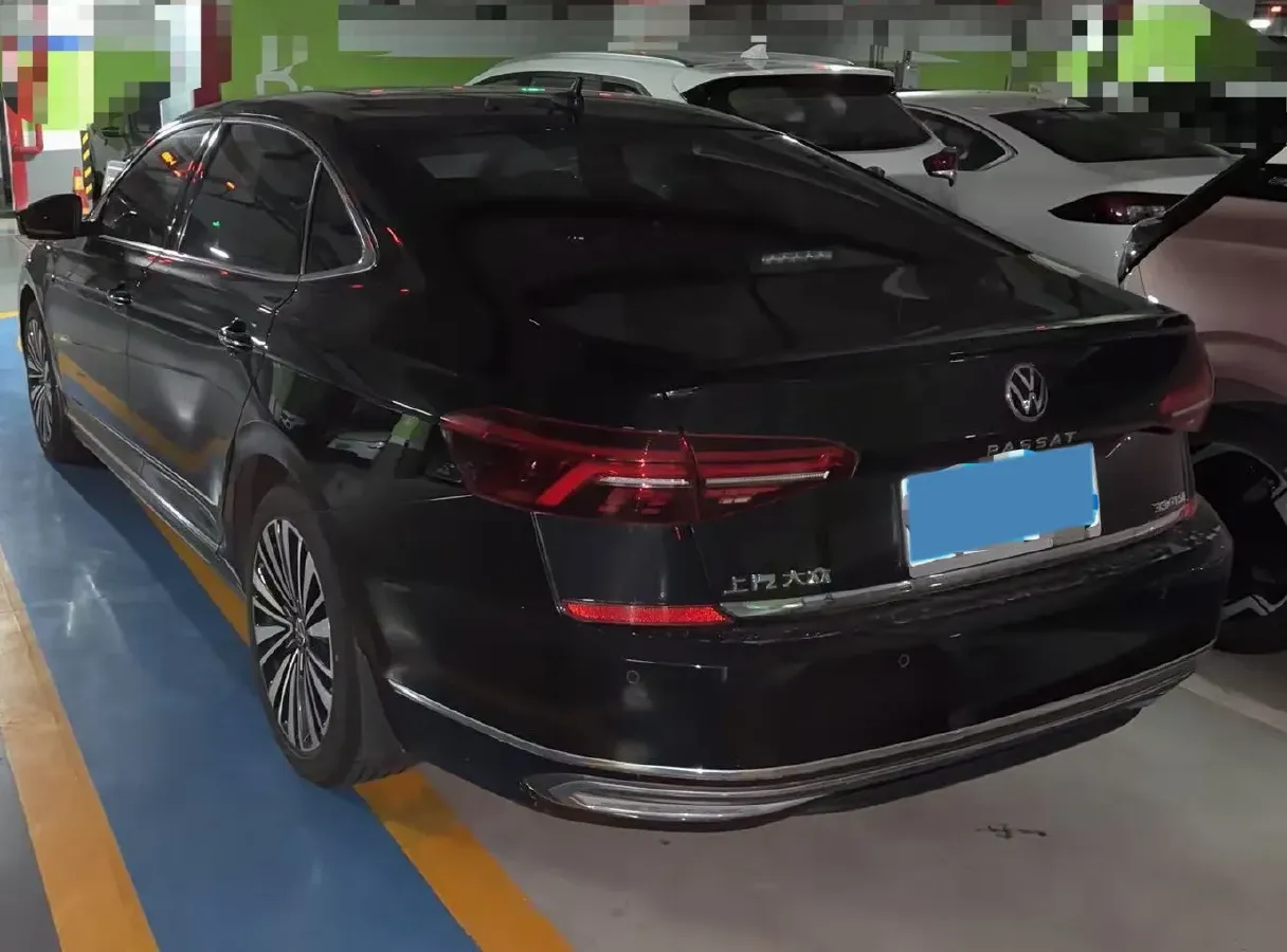 2021 Volkswagen Passat 2.0T 186HP L4 7DCT,autocango,china used car exporter,china ev exporter,chinese used car exporter,chinese used ev exporter