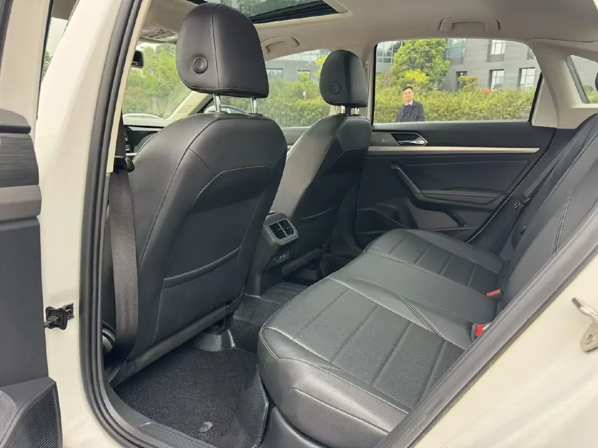 2018 Volkswagen Lavida 1.2T 116HP L4 7DCT,autocango,china used car exporter,china ev exporter,chinese used car exporter,chinese used ev exporter