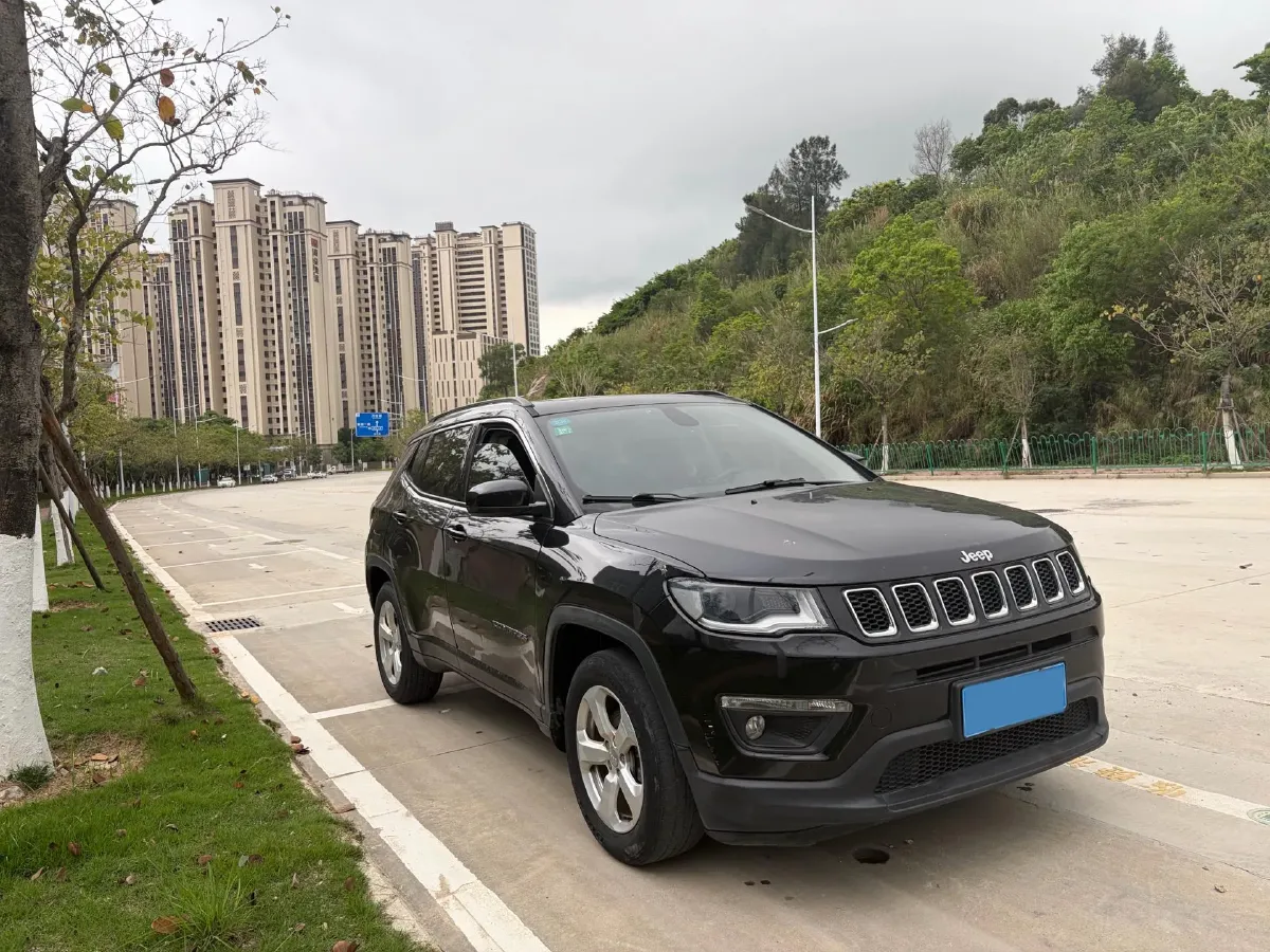 2019 Jeep Compass 1.3T 173HP L4 7DCT,autocango,china used car exporter,china ev exporter,chinese used car exporter,chinese used ev exporter