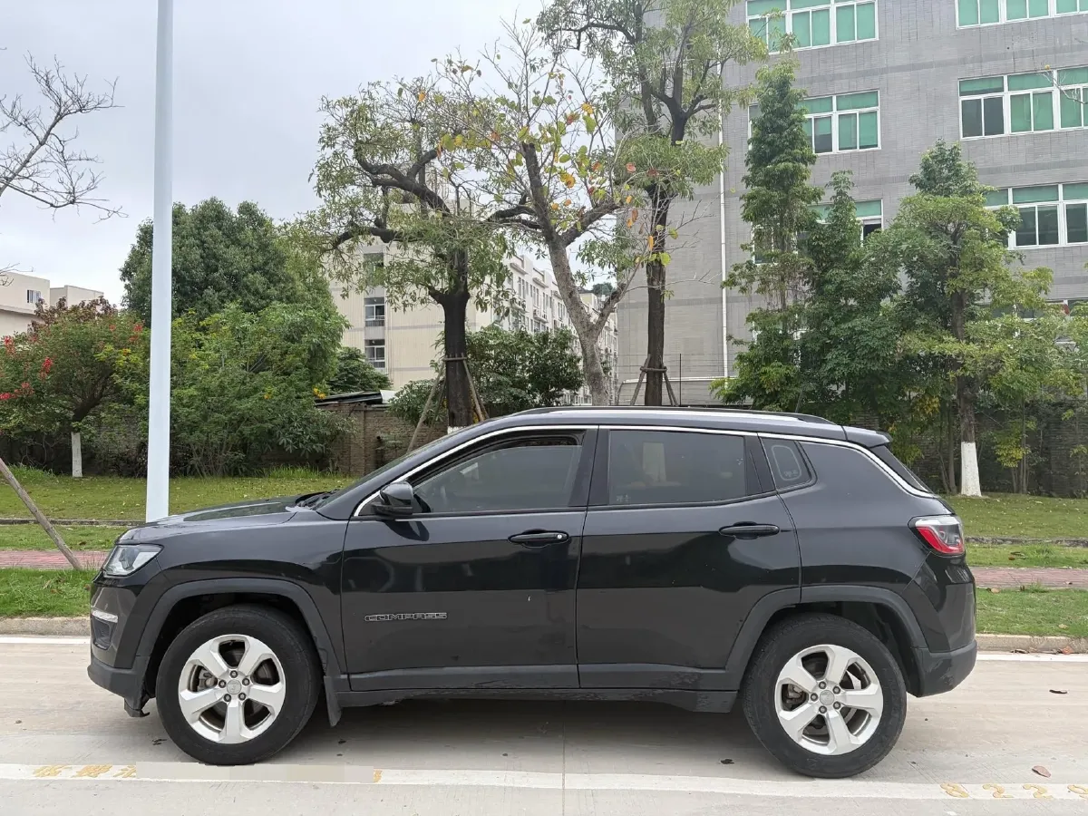 2019 Jeep Compass 1.3T 173HP L4 7DCT,autocango,china used car exporter,china ev exporter,chinese used car exporter,chinese used ev exporter
