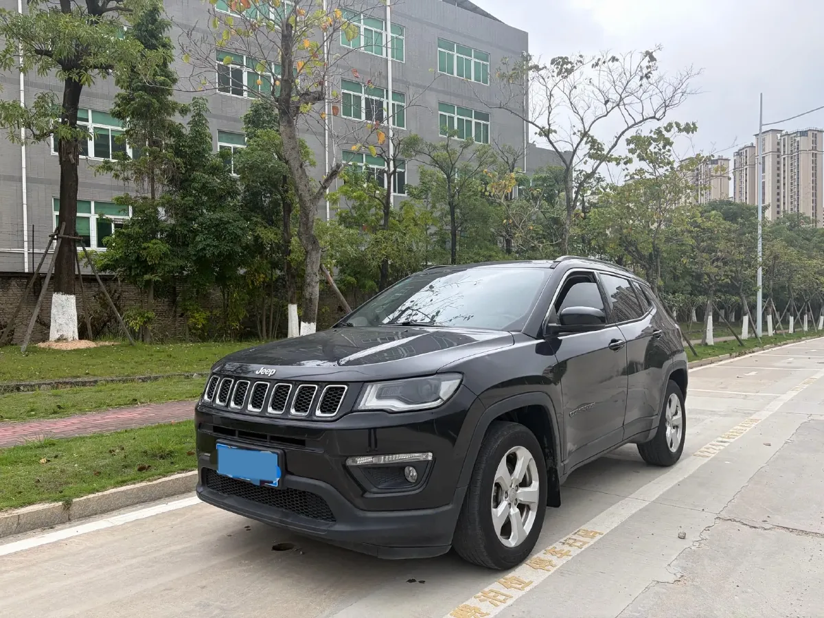 2019 Jeep Compass 1.3T 173HP L4 7DCT,autocango,china used car exporter,china ev exporter,chinese used car exporter,chinese used ev exporter