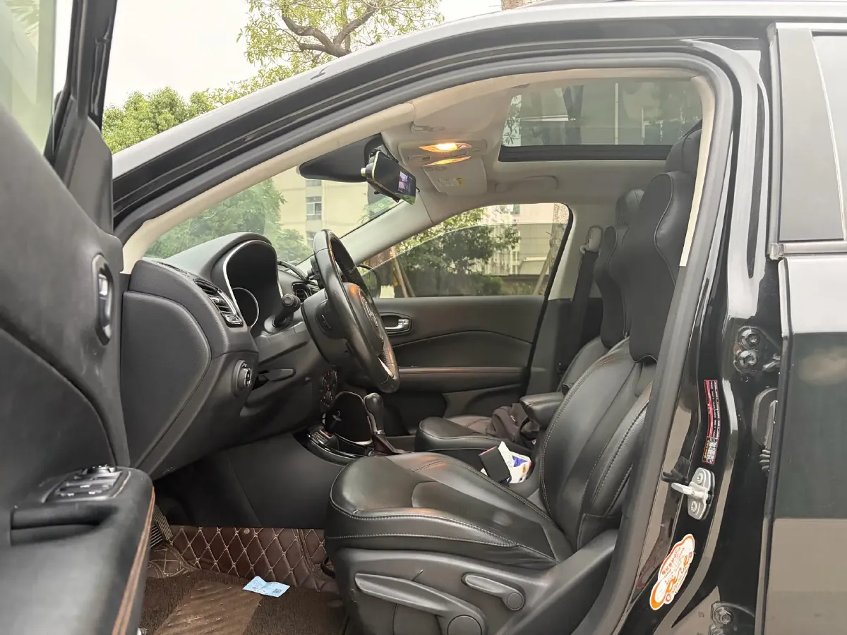 2019 Jeep Compass 1.3T 173HP L4 7DCT,autocango,china used car exporter,china ev exporter,chinese used car exporter,chinese used ev exporter