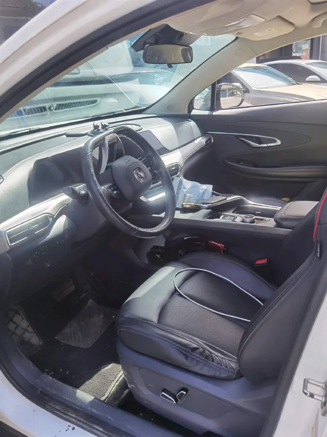 2020 ChangAn UNI-T 1.5T 180HP L4 7DCT,autocango,china used car exporter,china ev exporter,chinese used car exporter,chinese used ev exporter