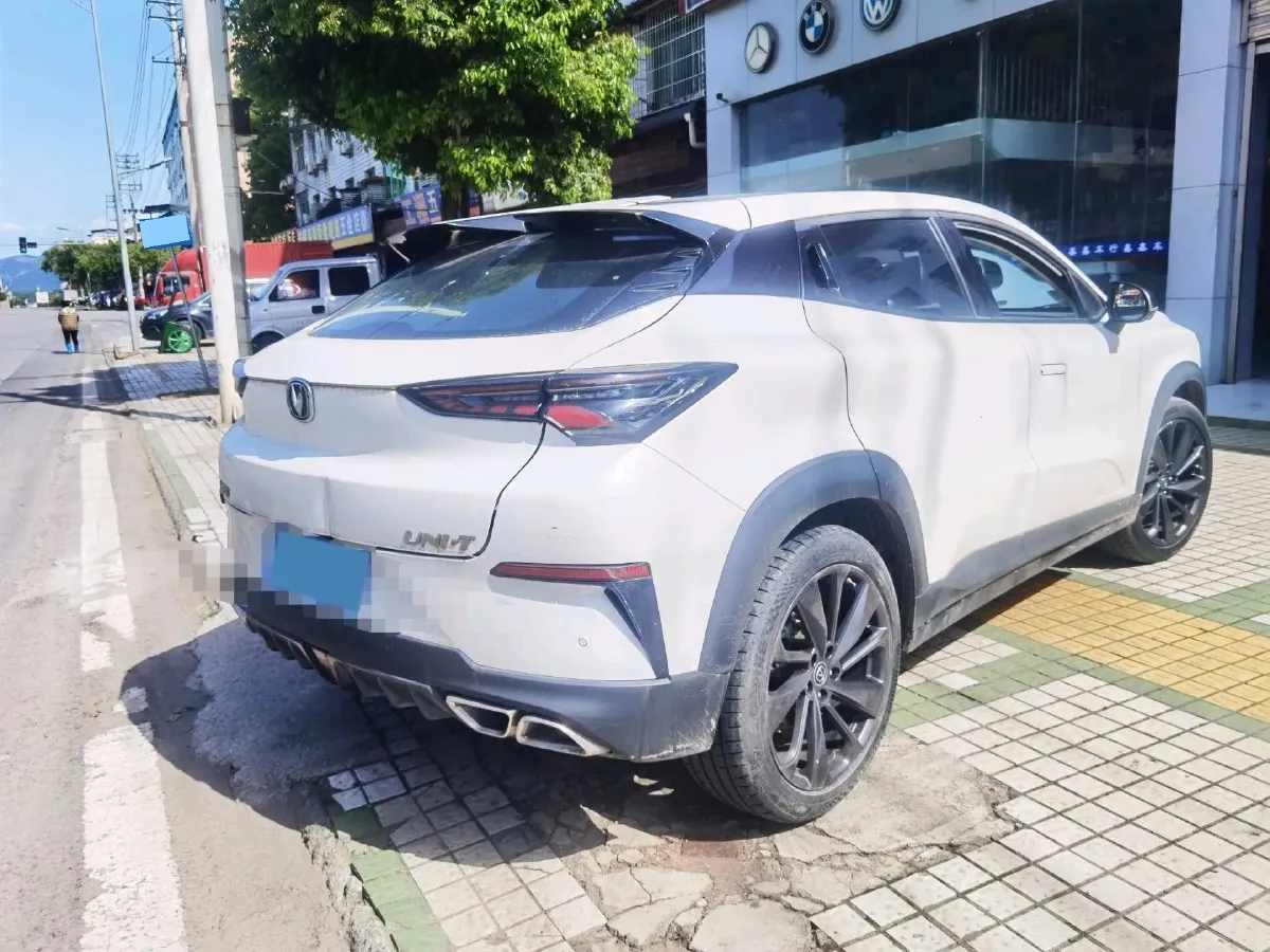 2020 ChangAn UNI-T 1.5T 180HP L4 7DCT,autocango,china used car exporter,china ev exporter,chinese used car exporter,chinese used ev exporter