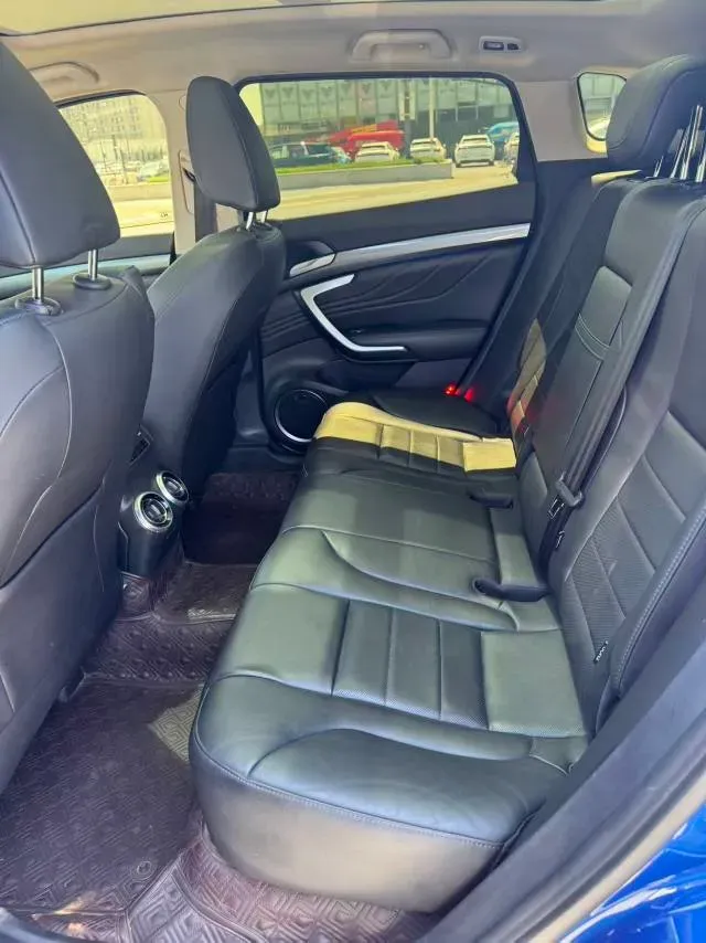 2017 WEY VV7 2.0T 234HP L4 7DCT,autocango,china used car exporter,china ev exporter,chinese used car exporter,chinese used ev exporter